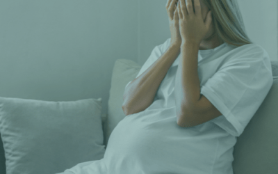 Santé mentale pendant la grossesse : pourquoi il est essentiel d&rsquo;en parler et de ne pas traverser ça seule